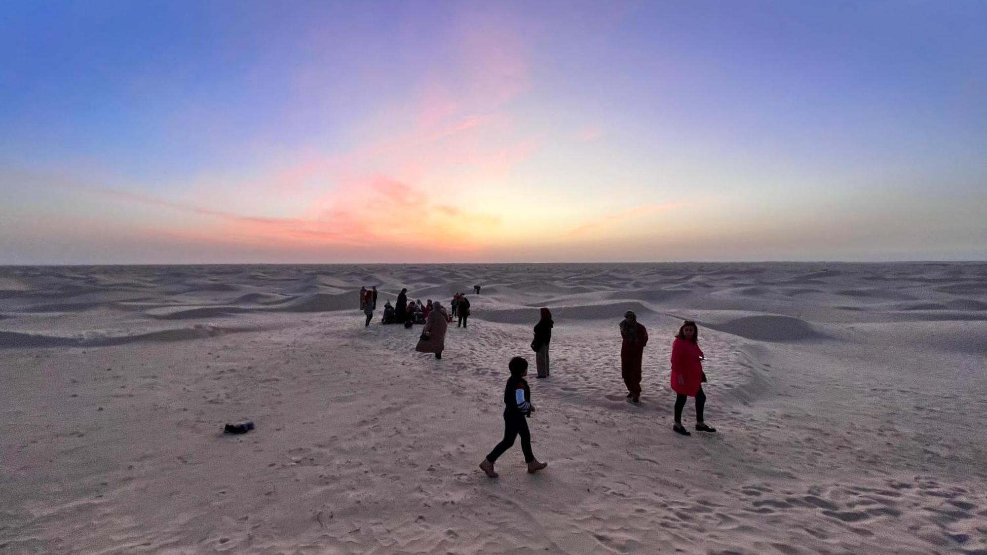 Luxury Camp Dunes Insolites Sabria Bagian luar foto