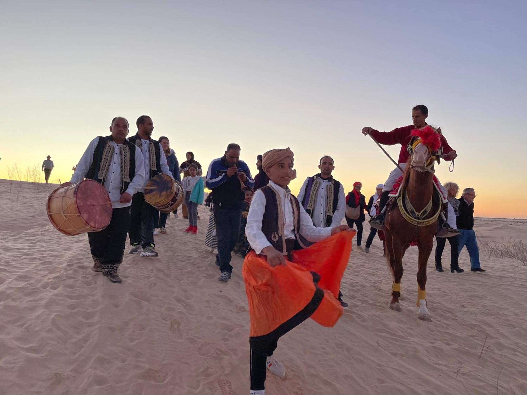 Luxury Camp Dunes Insolites Sabria Bagian luar foto